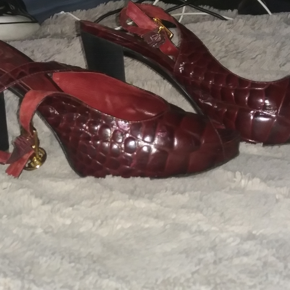 Tory Burch pumps